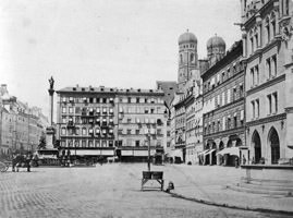  - Marienplatz um 

1875