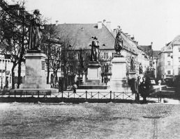  - Promenadenplatz 