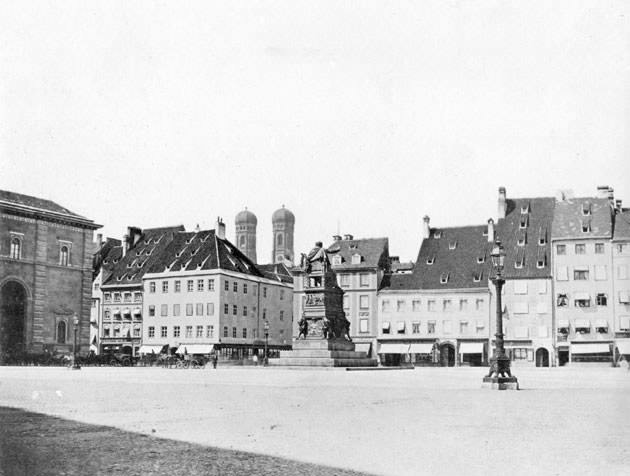 Max-Joseph-Platz