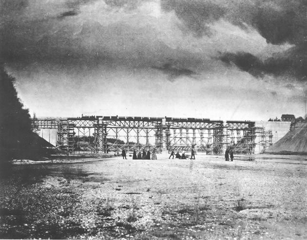 Großhesseloher Eisenbahnbrücke