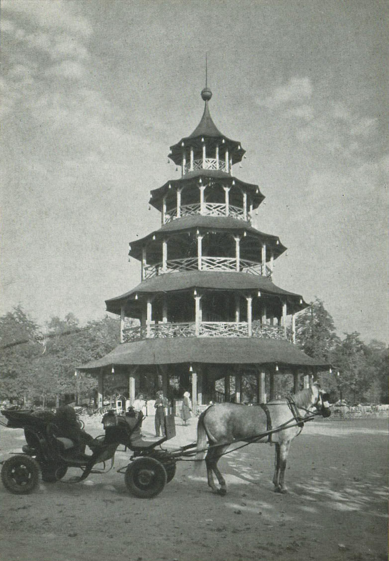 Chinesischer Turm im Englischen Garten