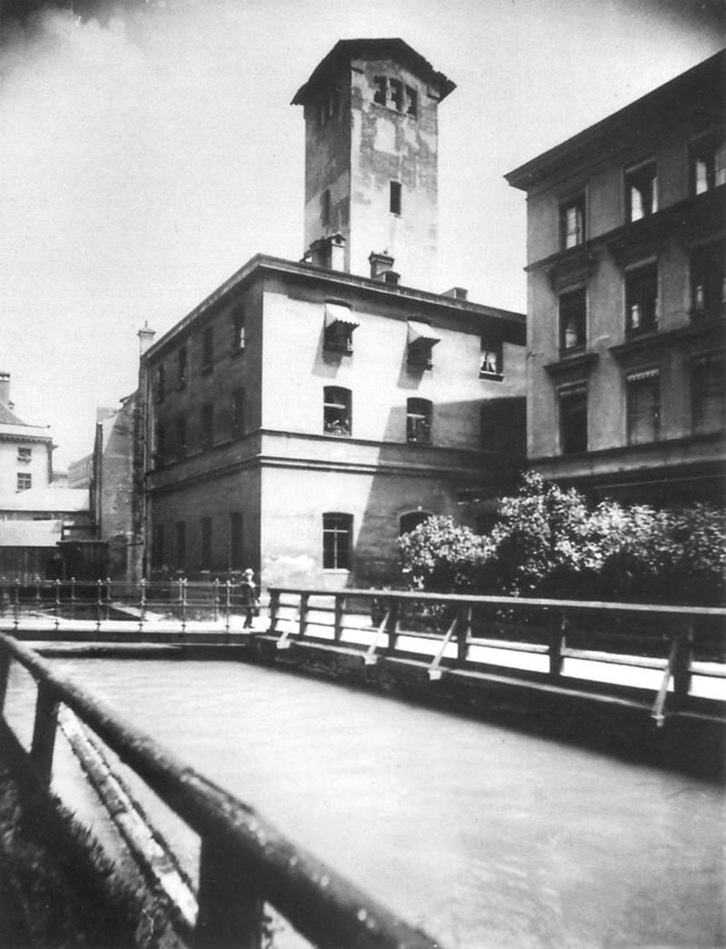 Hofbrunnhaus am Pfisterbach