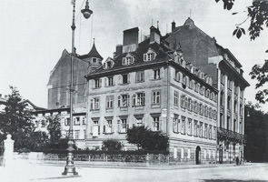 - Haus  vom Grafen Rechberg-Rothenlöwen