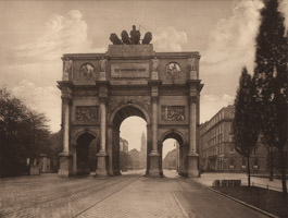Tiez Hermann - Siegestor um 1910