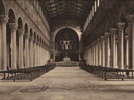 Tiez Hermann - Inneres der Basilika um 1910