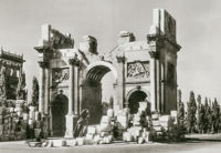  - Siegestor 1945