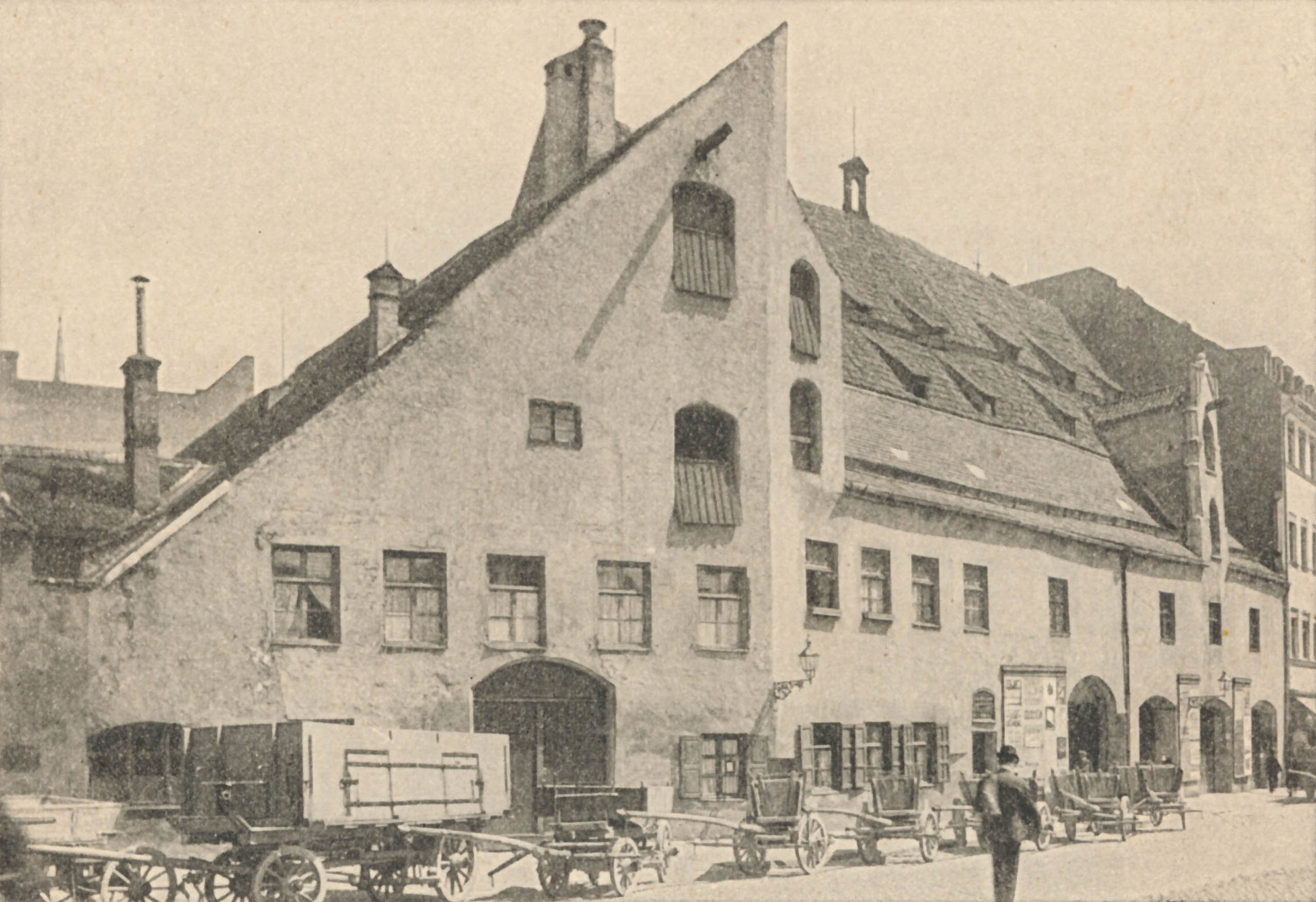 Der städtische Marstall am St. Jakobsplatz