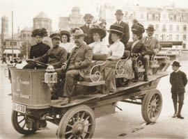 Poehlmann - Stadtrundfahrt mit Elektro-Omnibus