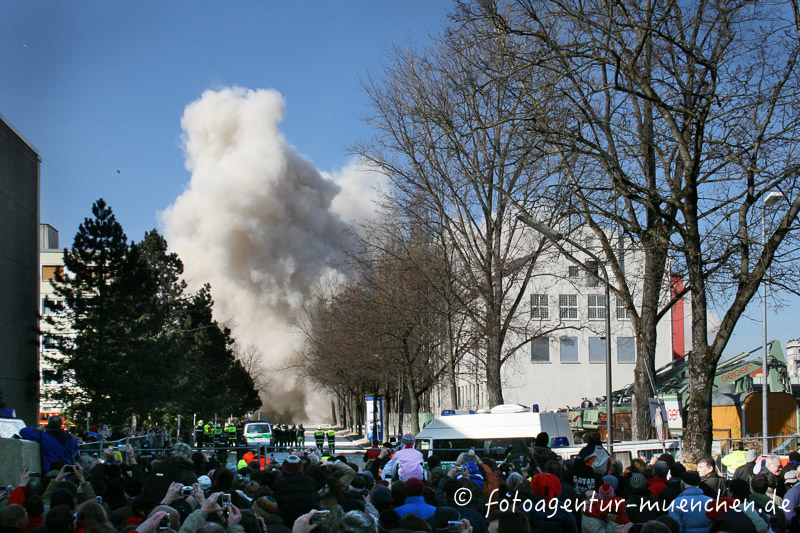 Sprengung des Agfa Hochhauses