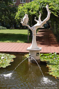 Henselmann Josef - Eulenbrunnen