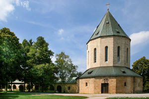 Gerhard Willhalm – Aussegnungshalle Perlacher Forst