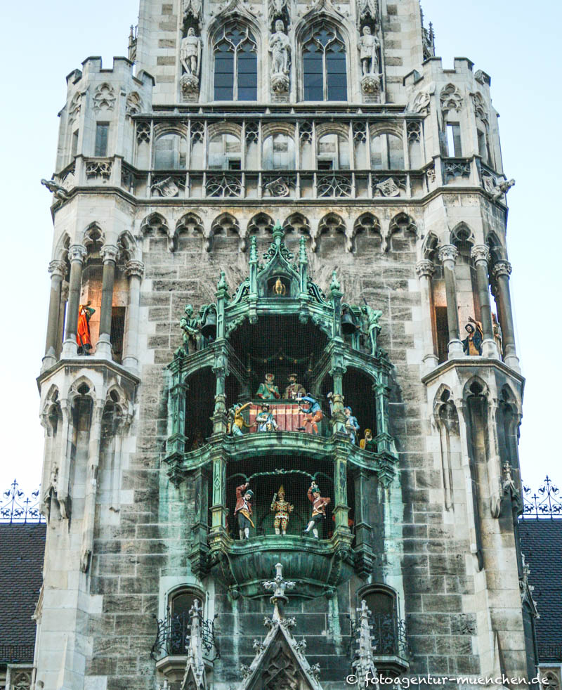 Glockenspiel – Denkmal/Kunstwerk in München