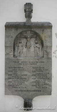 Kriegerdenkmal - St. Johann Baptist
