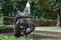 Delphin-Brunnen – Foto aus München
