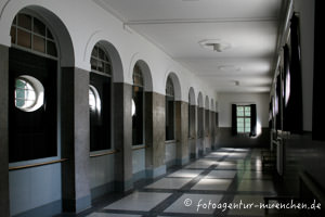 Gerhard Willhalm – Waldfriedhof - Leichenhalle