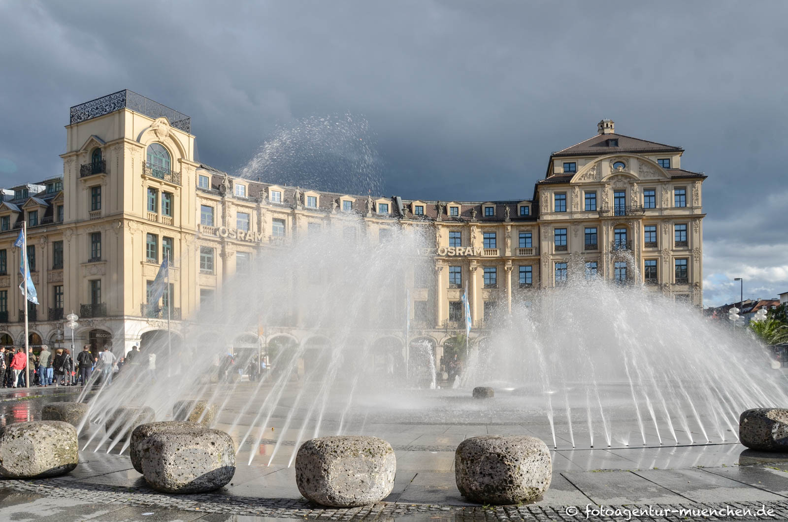 Brunnen am Stachus