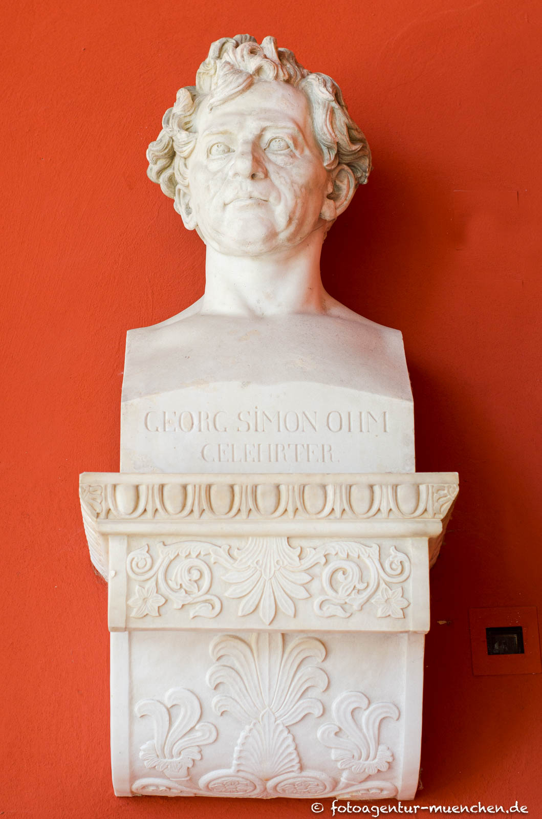 Georg Simon Ohm – Denkmal/Kunstwerk in München