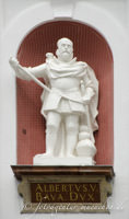 Gerhard Willhalm – Figuren an der Außenfassade St. Michael