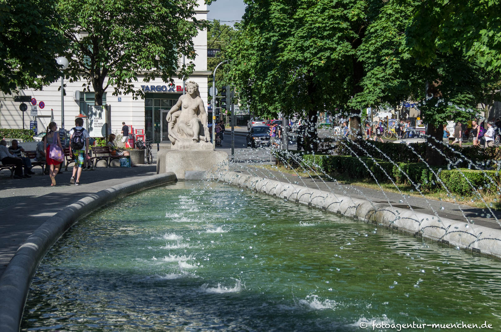 Brunnen am Orleansplatz