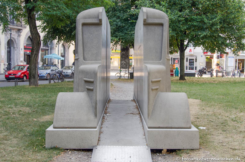 Graue Busse