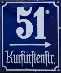 Gerhard Willhalm – Hausnummer - Kurfürtenstraße