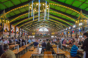 Augustiner-Festzelt – Foto aus München
