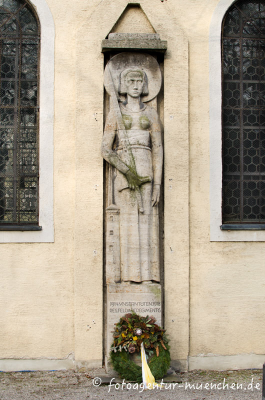 Kriegerdenkmal – Denkmal/Kunstwerk in München