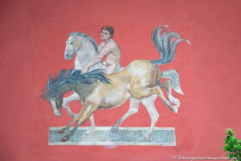 Rossebändiger 3 – Denkmal/Kunstwerk in München