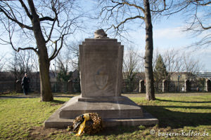 Gerhard Willhalm – Kriegerdenkmal