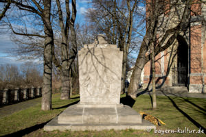Gerhard Willhalm – Kriegerdenkmal