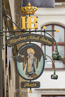 Gerhard Willhalm – Nasenschild - Münchner Kindl Stuben