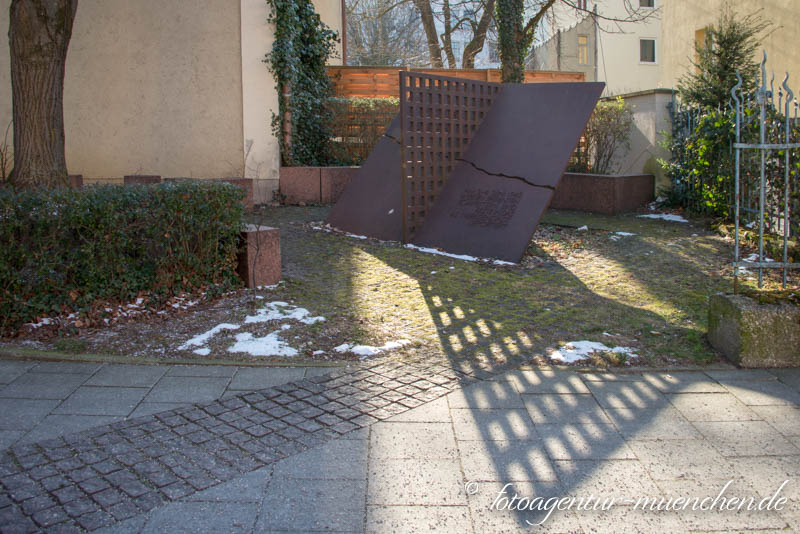 Mahnmal - Israelitisches Kranken- und Schwesternheim