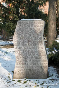 Gedenkstein an die erste Gleichstromfernübertragung