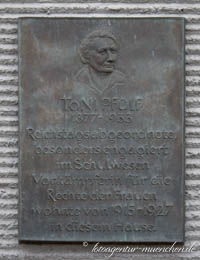 Toni Pfülf