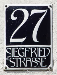 Gerhard Willhalm – Hausnummer - Siegfriedstraße