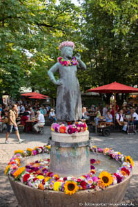 Osel Hans - Liesl-Karlstadt-Brunnen