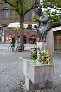 Rückel Toni - Elise-Aulinger-Brunnen