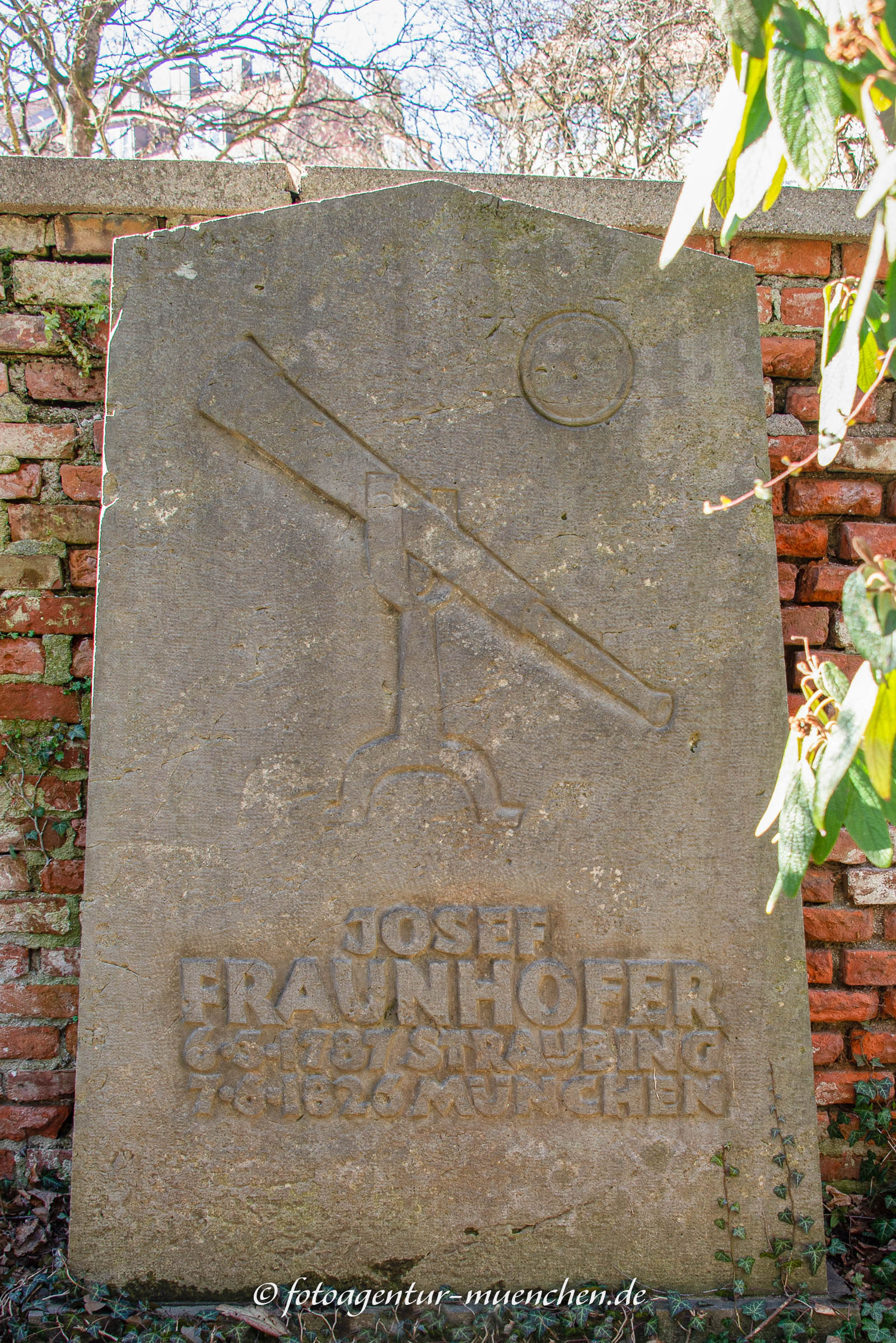 Joseph von Fraunhofer