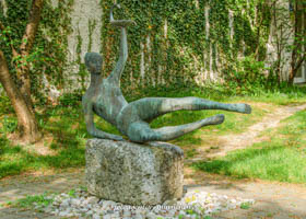 Fromm Josef - Quellnymphenbrunnen
