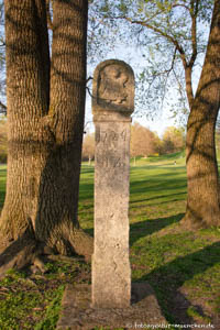 Burgfriedensäule im Englischen Garten