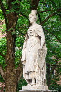  - Augia-Brunnen