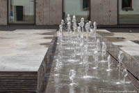 Poly Regina - Sankt-Jakobs-Platz Brunnen