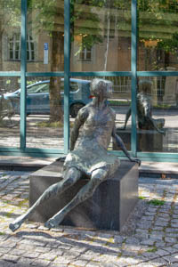 Backmund Klaus  - Sitzende Frau