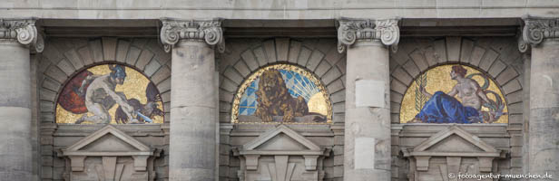 Ehemaliges Armeemuseum – Foto aus München