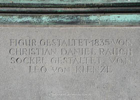 Gerhard Willhalm – Inschrift - Max-Joseph-Denkmal