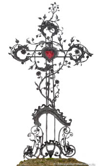 Schmiedeeisenkreuz