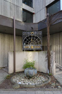 Gerhard Willhalm – Brunnen - Roeckl