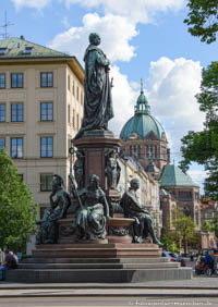Gerhard Willhalm – Maxmonument