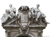 Kuhn Friedrich - Zwei weibliche Figuren mit den zehn Geboten