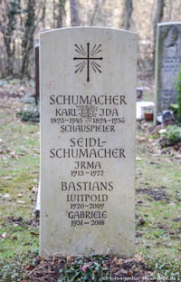 Gerhard Willhalm – Grab -  Ida Schumacher